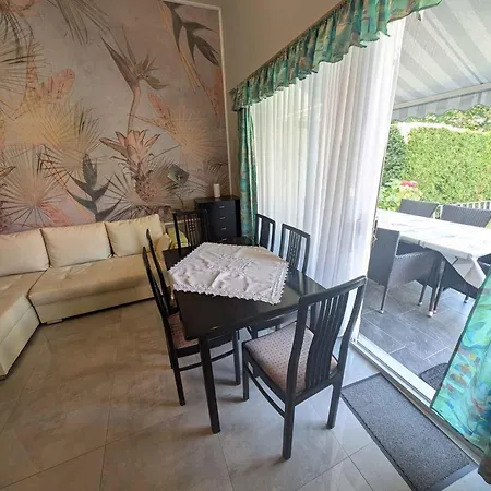 In - Balaton 48116 Apartment