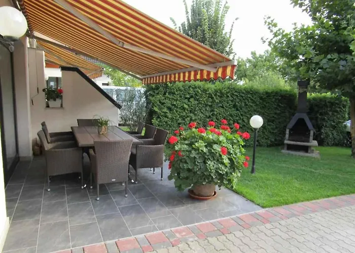 In - Balaton 48116 Apartment